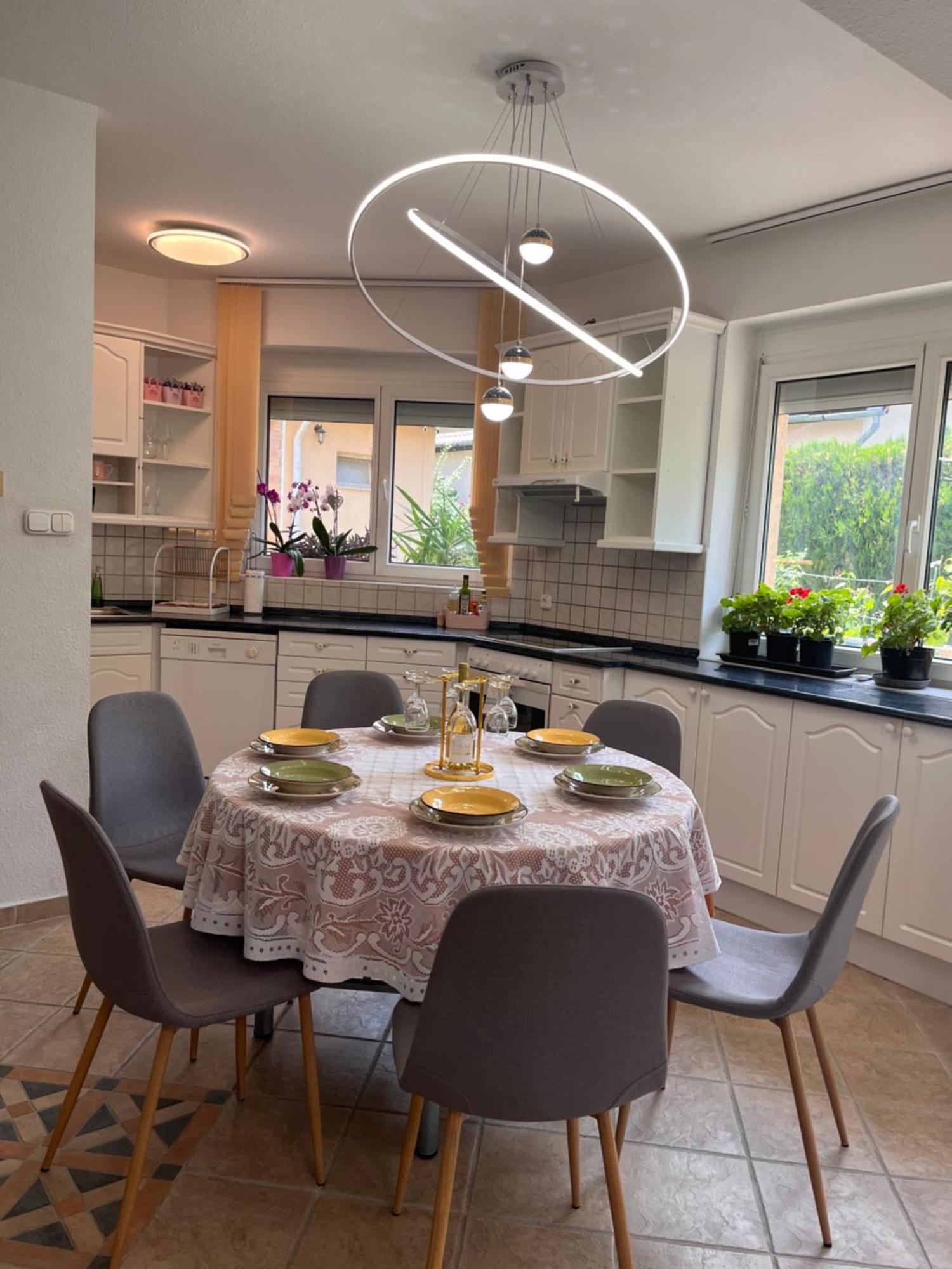 Garden Villa Будапеща Екстериор снимка