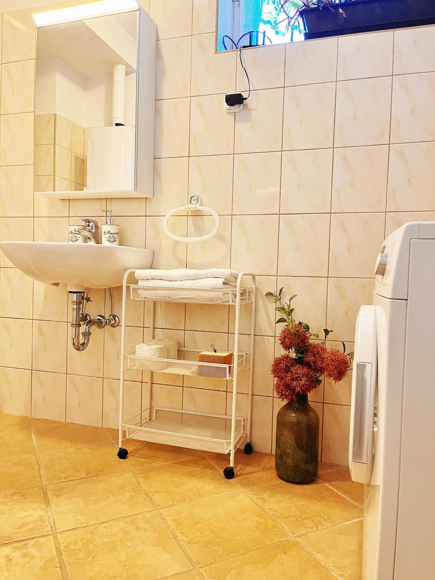 Garden Villa Будапеща Екстериор снимка